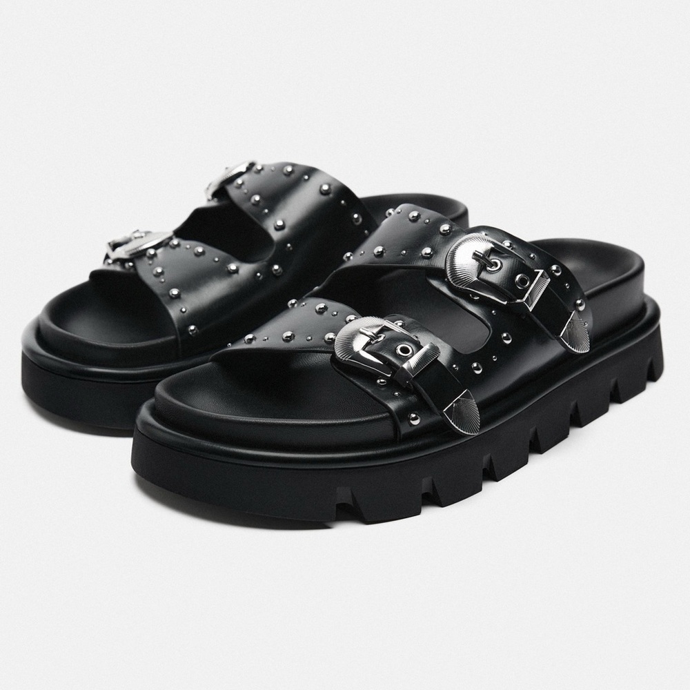 NWT ZARA Flat Buckled Sandals